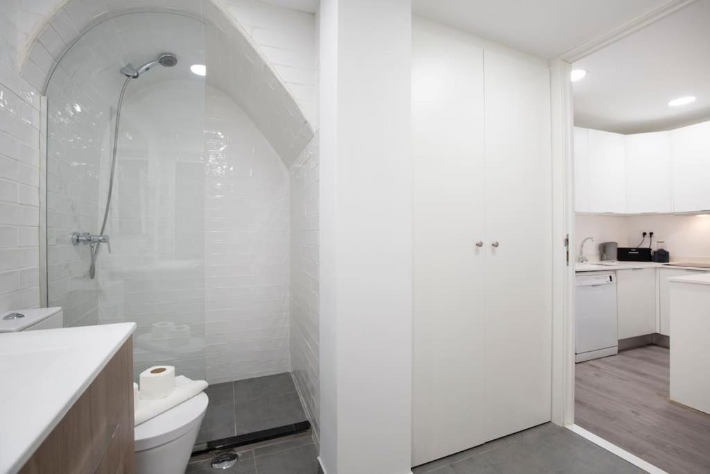 Santa Marta Cozy Apt W/ Ac Lissabon Exterior foto
