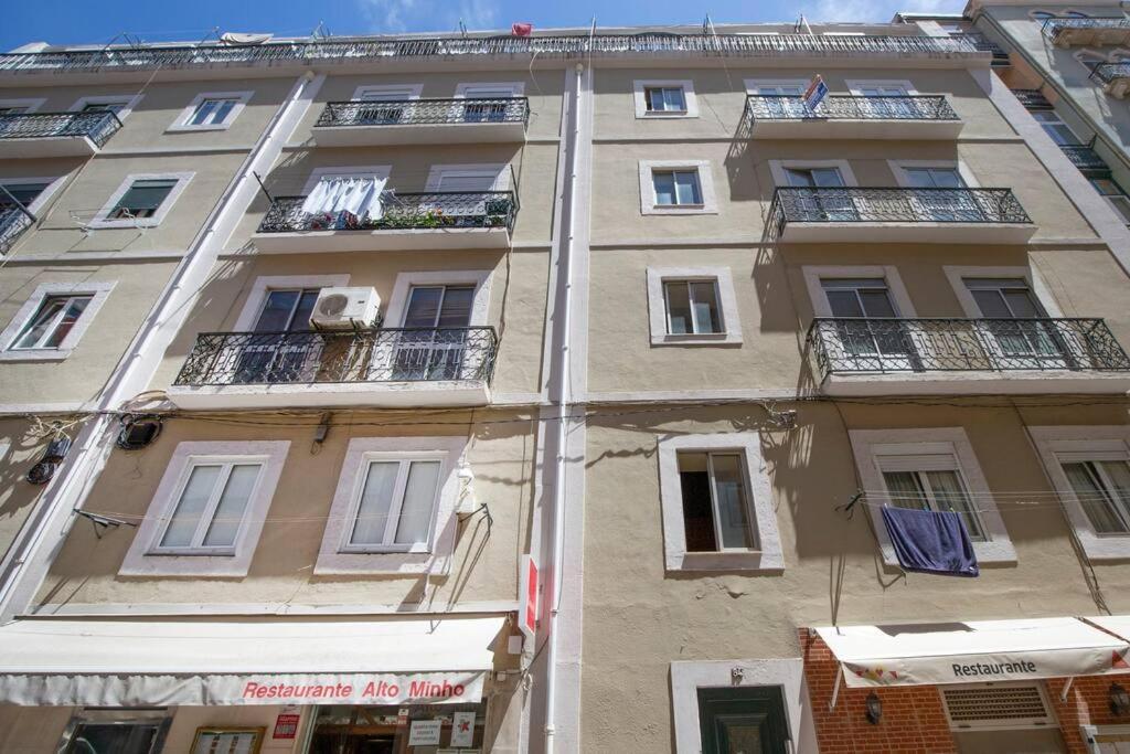 Santa Marta Cozy Apt W/ Ac Lissabon Exterior foto